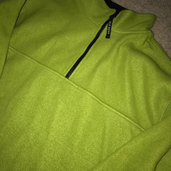 💕Host Pick💕 Old Navy Green Fleece Pullover - Picture 2 of 4